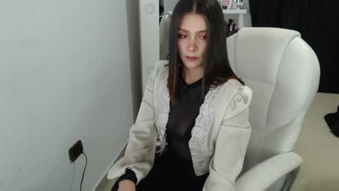 Melannie online show from January 30, 2:36 pm