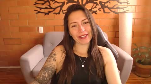 Snapshot of melanny_69 chatting on September 18, 11:56 am Melanny online show from September 18, 11:56 am