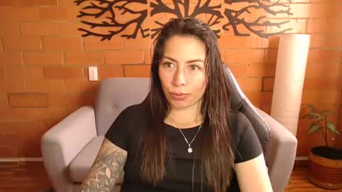 Snapshot of melanny_69 chatting on October 25, 12:02 pm Melanny online show from October 25, 12:02 pm