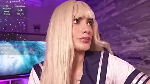 Snapshot of melanny_luv chatting on February 25, 1:59 am MelanyLuv online show from February 25, 1:59 am