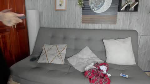 Snapshot of melany_27 chatting on October 16, 2:40 pm Melany online show from October 16, 2:40 pm