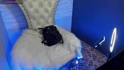 Melany online show from February 10, 11:36 am