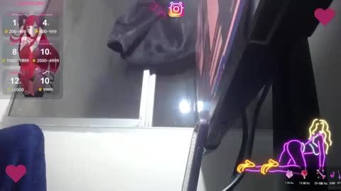 melany online show from October 12, 2:43 am