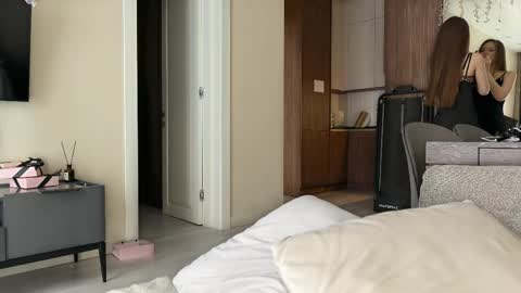 Adel online show from May 9, 2:44 pm