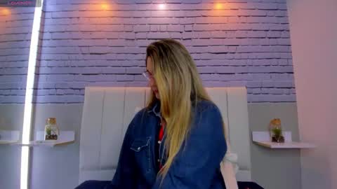 Melany  online show from September 12, 8:14 am