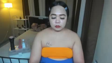 melayfoxx online show from May 3, 12:22 pm