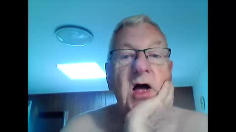 Snapshot of melbourne000 chatting on November 1, 3:19 am melbourne000 online show from November 1, 3:19 am