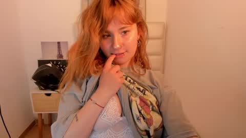 Im Meleena   online show from April 15, 5:09 pm