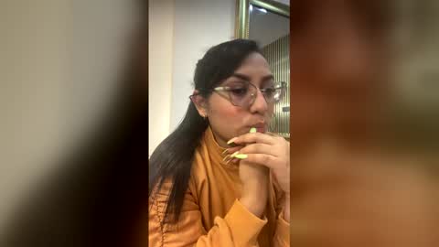 Snapshot of melie_me chatting on March 12, 11:05 am MELIE online show from March 12, 11:05 am