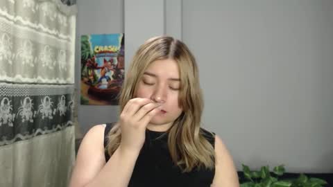 meliinna_xxx online show from November 27, 3:08 am