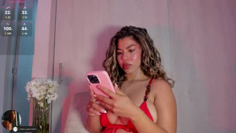Snapshot of melina_ferrer1 chatting on April 9, 12:10 pm EI online show from April 9, 12:10 pm