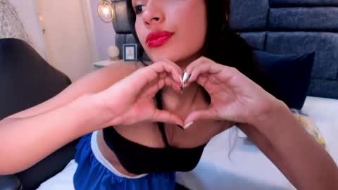 melina_voss online show from May 12, 4:53 am