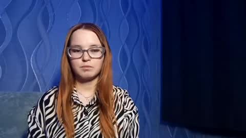 Snapshot of melinasandi chatting on April 1, 4:37 pm Sofia online show from April 1, 4:37 pm