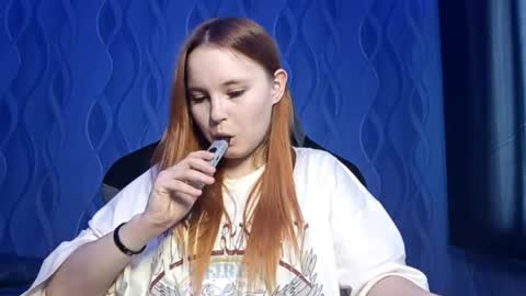 Snapshot of melinasandi chatting on April 2, 1:31 pm Sofia online show from April 2, 1:31 pm