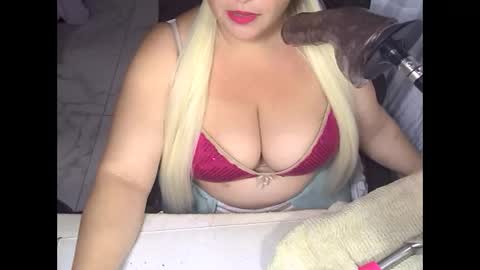 alissaalissa0818 online show from April 23, 1:51 am