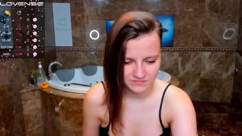 Snapshot of melindat chatting on September 14, 1:38 am Melinda online show from September 14, 1:38 am