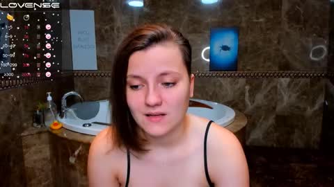 Melinda online show from October 1, 1:11 am