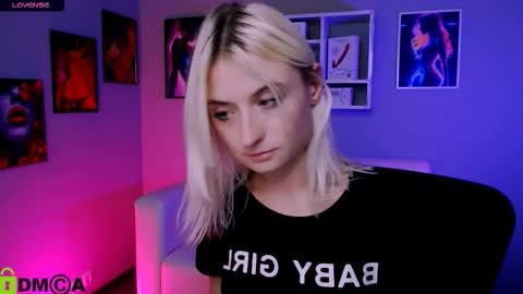 Melisa online show from October 4, 6:50 pm