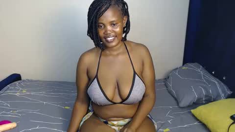 Melissa online show from October 11, 4:27 pm