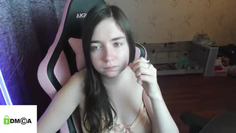 melisanilson online show from December 3, 10:19 pm