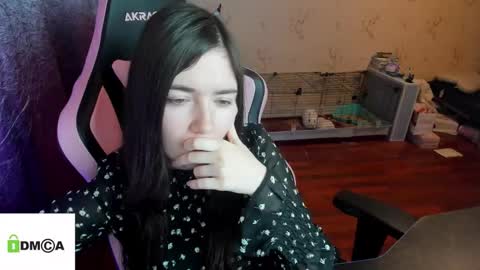 melisanilson online show from January 8, 4:42 pm