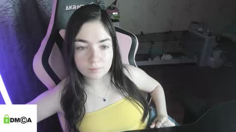 melisanilson online show from March 8, 2:04 am