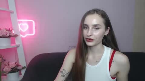 melisareu online show from December 1, 4:51 pm