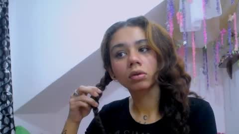 melissa online show from March 7, 3:18 pm