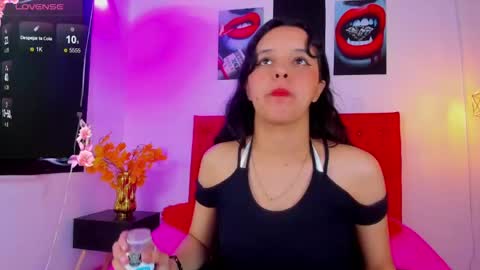 Melissa SC online show from December 9, 1:24 pm