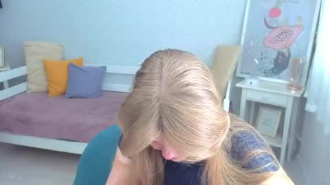 Snapshot of melissa_199 chatting on May 5, 5:26 am Sophia online show from May 5, 5:26 am