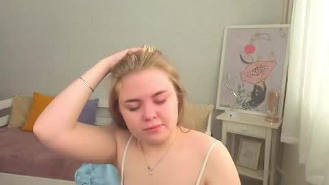Snapshot of melissa_199 chatting on May 8, 4:40 am Sophia online show from May 8, 4:40 am