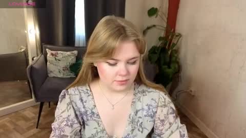 Snapshot of melissa_199 chatting on May 18, 7:58 am Sophia online show from May 18, 7:58 am