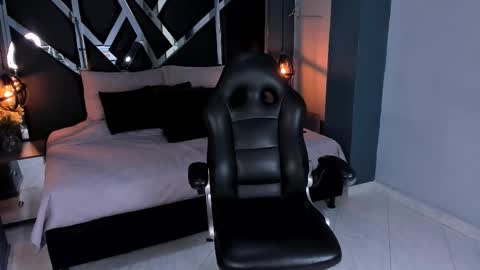 melissa_23_ online show from October 11, 10:25 am