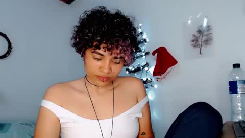 Snapshot of melissa_and_carol chatting on December 20, 10:11 pm Carol - Dany online show from December 20, 10:11 pm