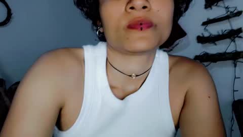 Snapshot of melissa_and_carol chatting on December 21, 10:08 pm Carol - Dany online show from December 21, 10:08 pm