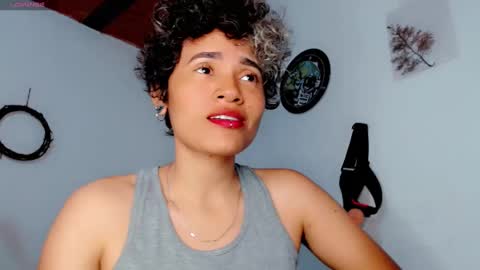 Snapshot of melissa_and_carol chatting on January 15, 1:09 pm Carol - Dany online show from January 15, 1:09 pm