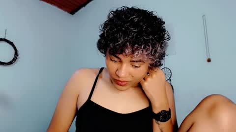 Snapshot of melissa_and_carol chatting on February 7, 1:43 pm Carol - Dany online show from February 7, 1:43 pm