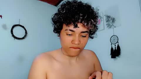 Snapshot of melissa_and_carol chatting on February 8, 5:29 pm Carol - Dany online show from February 8, 5:29 pm