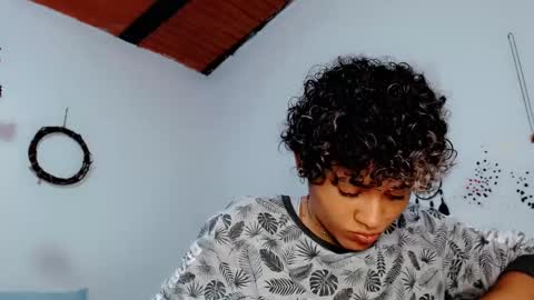 Snapshot of melissa_and_carol chatting on February 15, 3:17 pm Carol - Dany online show from February 15, 3:17 pm