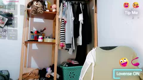 Snapshot of melissa_and_carol chatting on February 22, 3:43 pm Carol - Dany online show from February 22, 3:43 pm