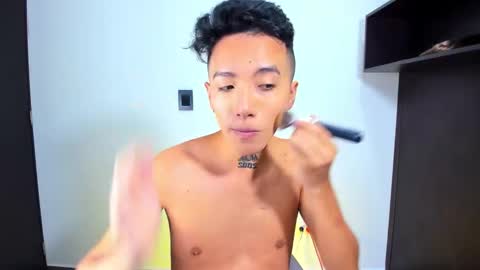 M E L I S S A  online show from November 3, 4:08 pm