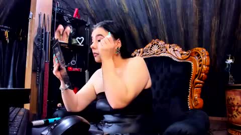 Melissa online show from January 18, 1:48 pm