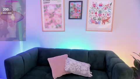 Melissa 3 online show from October 18, 9:32 am