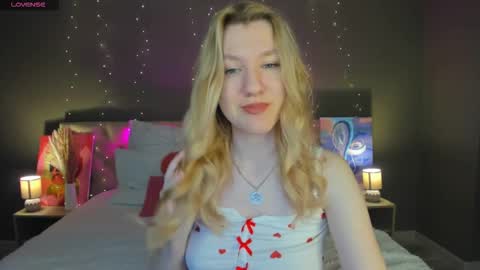 melissa_moooree online show from November 6, 9:21 am