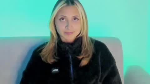 melissa_noir online show from February 17, 5:59 am