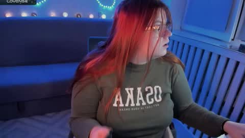 Snapshot of melissa_purr chatting on November 22, 7:02 pm melissa_purr online show from November 22, 7:02 pm