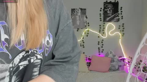 Snapshot of melissa_sshy chatting on January 8, 2:57 am Melissa HOT CONTENT HERE online show from January 8, 2:57 am