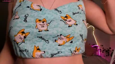 Snapshot of melissa_sshy chatting on February 20, 7:01 am Melissa HOT CONTENT HERE online show from February 20, 7:01 am