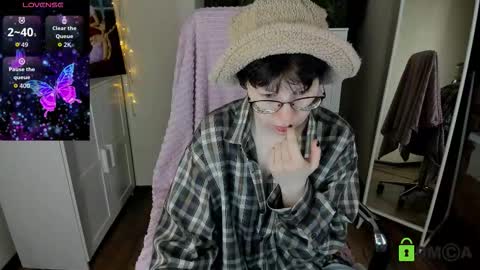 Melissa online show from October 2, 8:49 pm