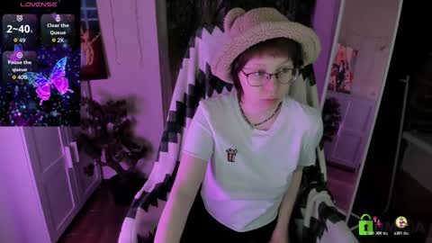 Melissa online show from February 25, 11:03 pm